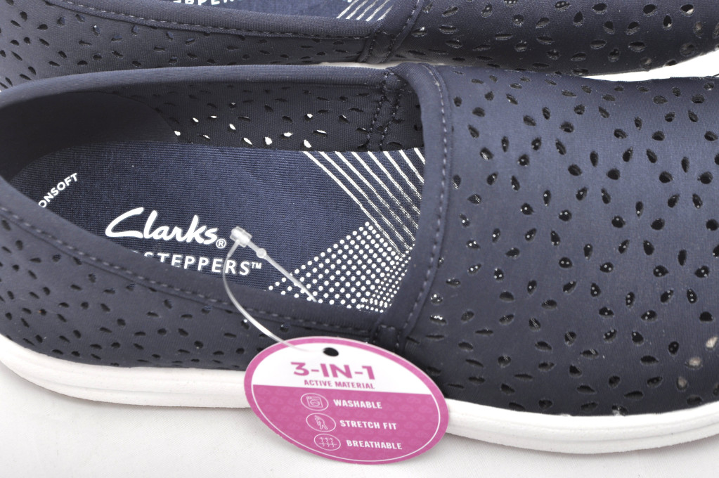 detail dámské baleríny CLARKS Brinkley Emily 26172506 Modrá