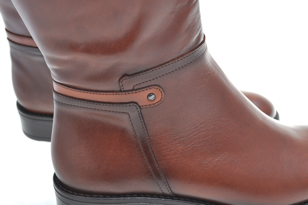 detail kozačky pro standardní lýtka (m) DORKING S7687-SRSR Hnědá