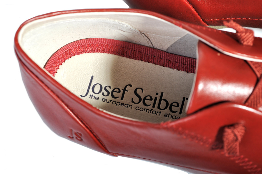 detail dámské vycházkové polobotky JOSEF SEIBEL 87201 Červená