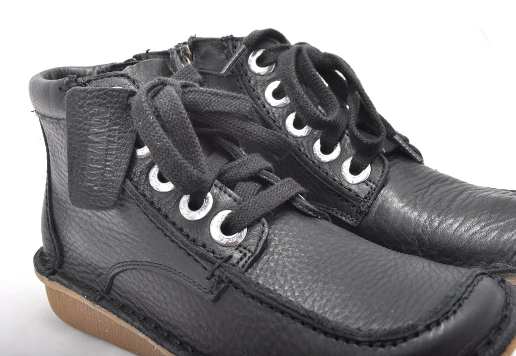 detail dámská kotníková obuv Clarks 26173884 Černá