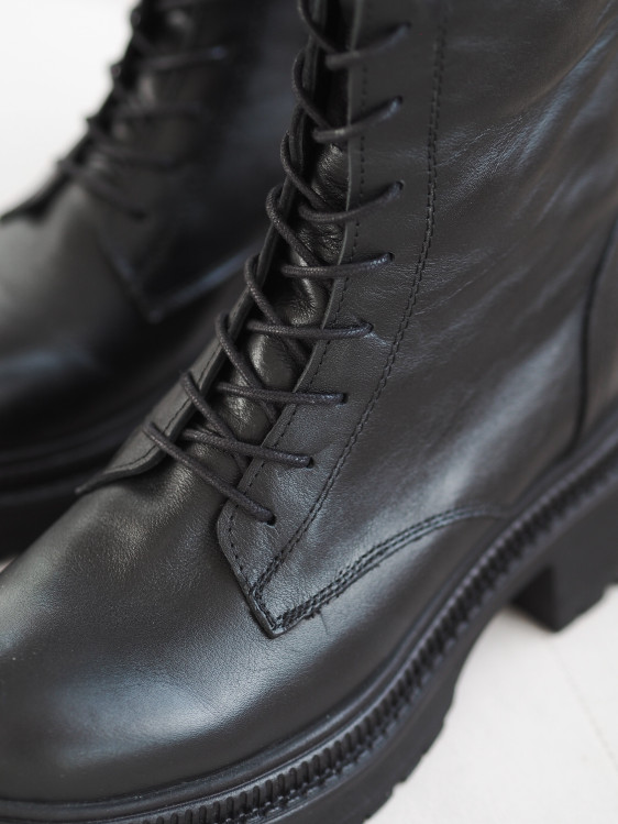 detail dámská kotníková obuv PS NINA 25-1300 Černá